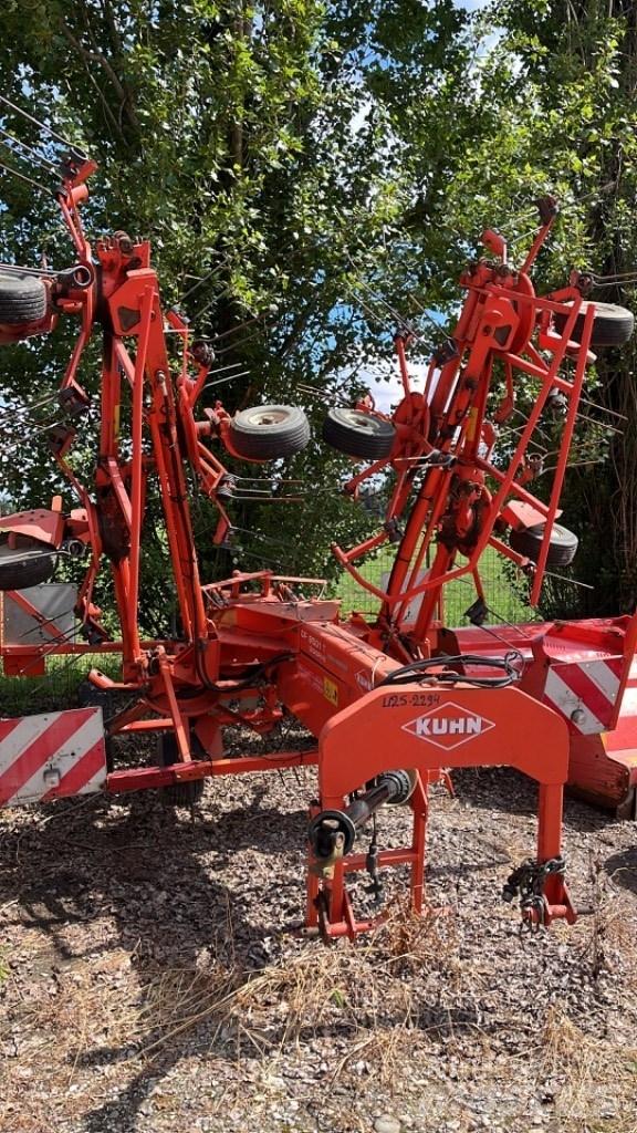 Kuhn GF 8501 T テッダー・テッダーレーキ