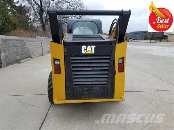 CAT 272 D スキッドステアローダー