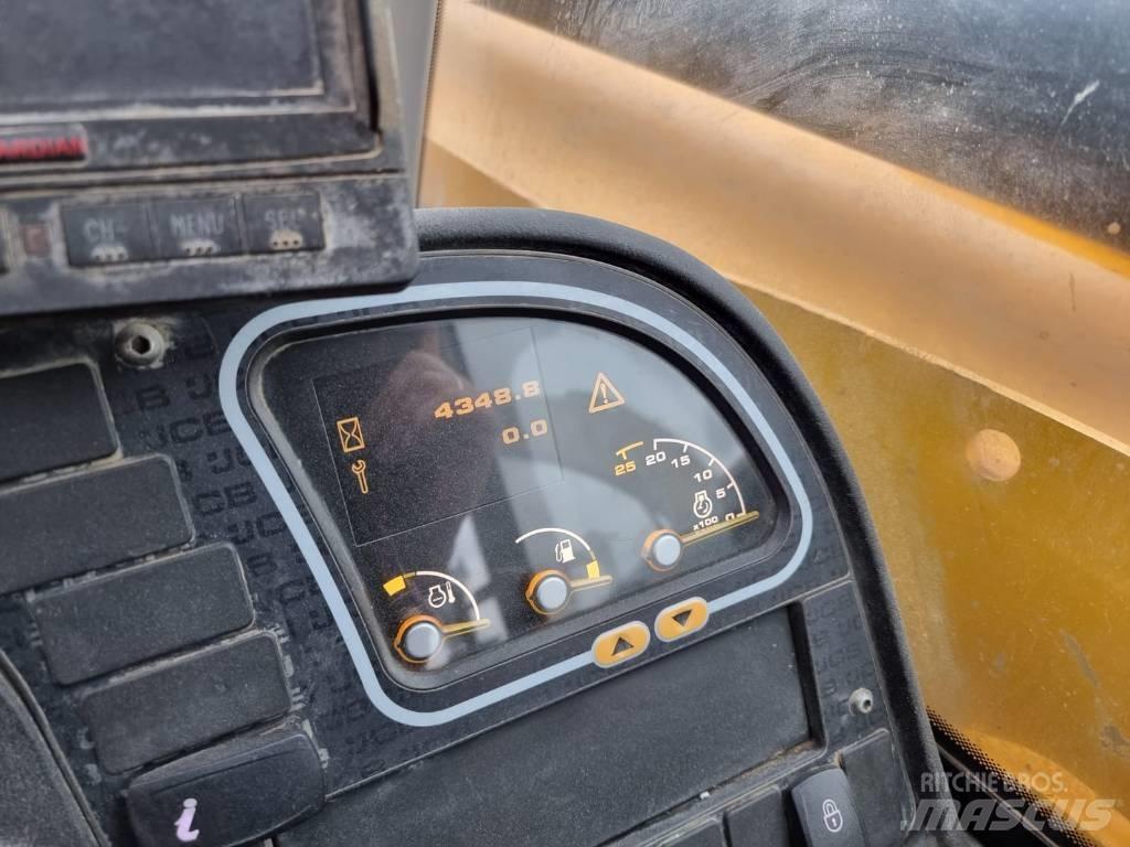 JCB 540-170 テレスコーピックハンドラー