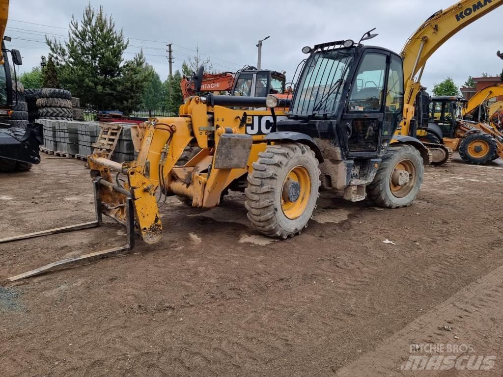 JCB 540-170 テレスコーピックハンドラー