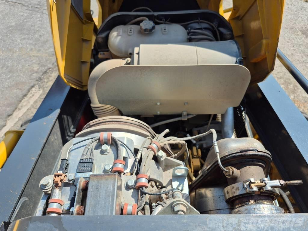 John Deere 310SL バックホーローダー