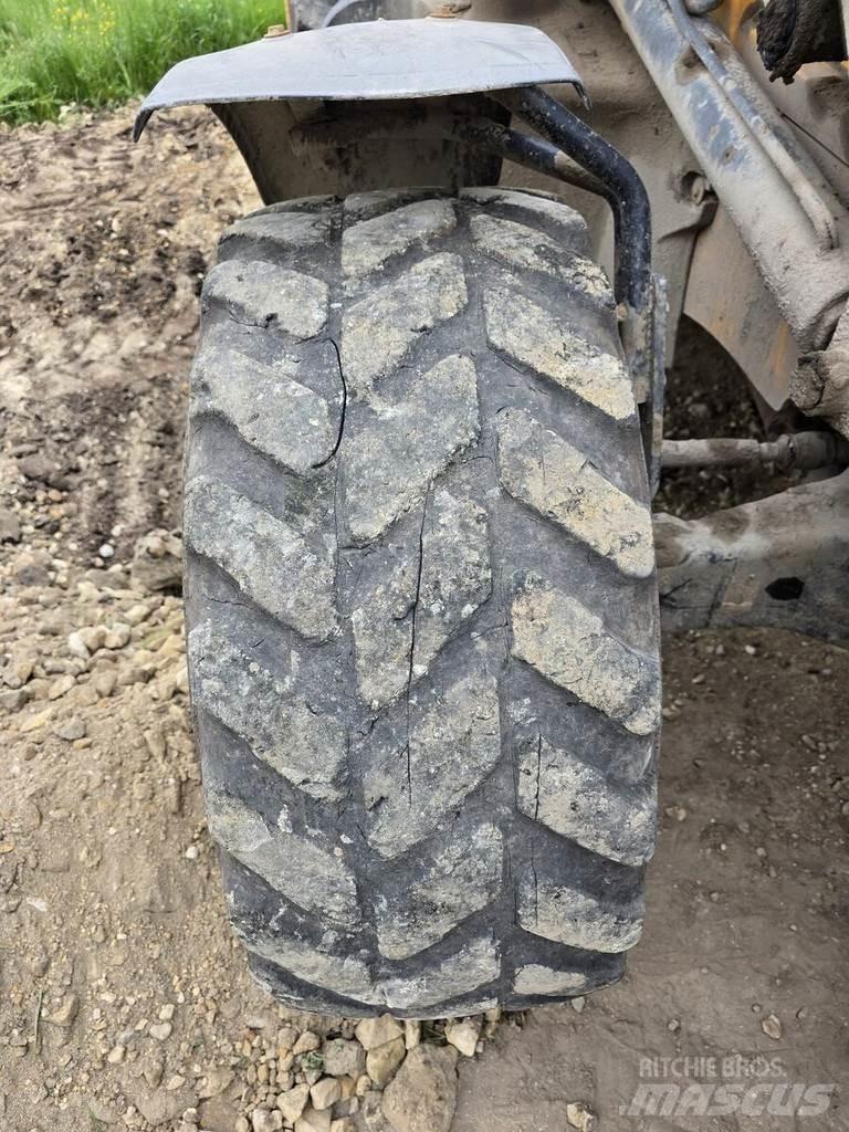 JCB 3CX バックホーローダー