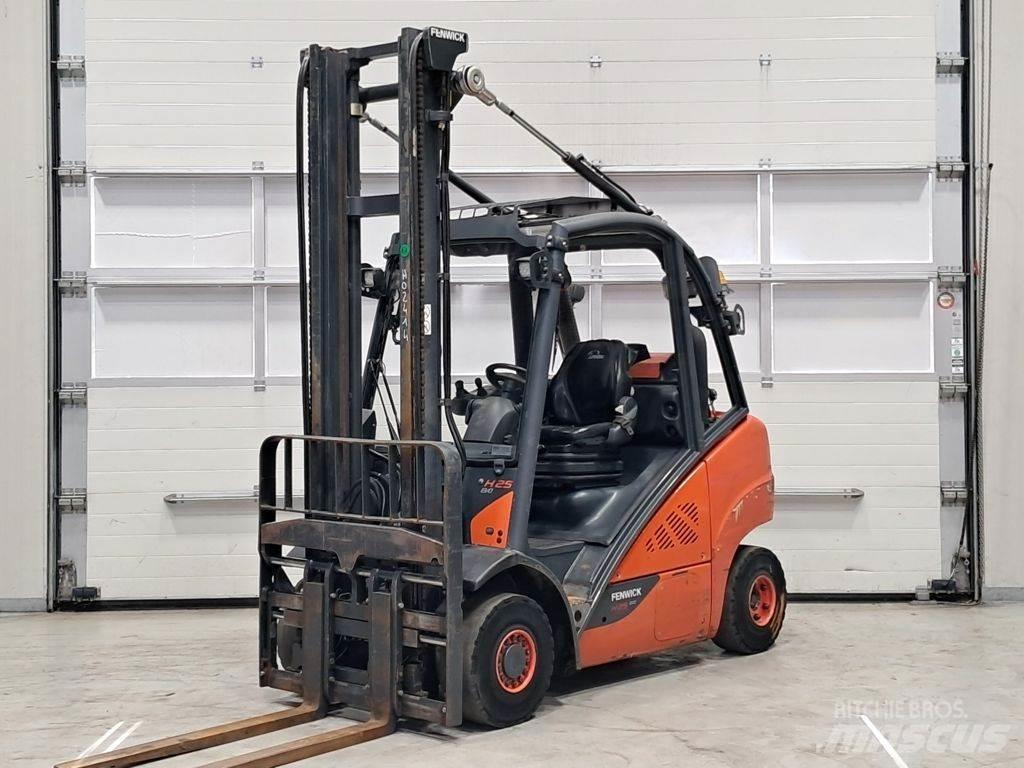 Linde H25T-02 LPGフォークリフト