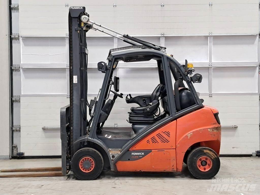 Linde H25T-02 LPGフォークリフト