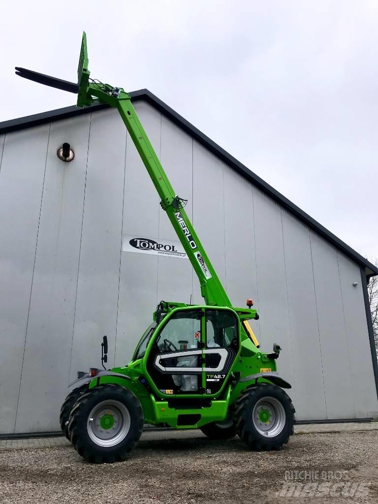 Merlo TF42.7 - 136 テレスコーピックハンドラー