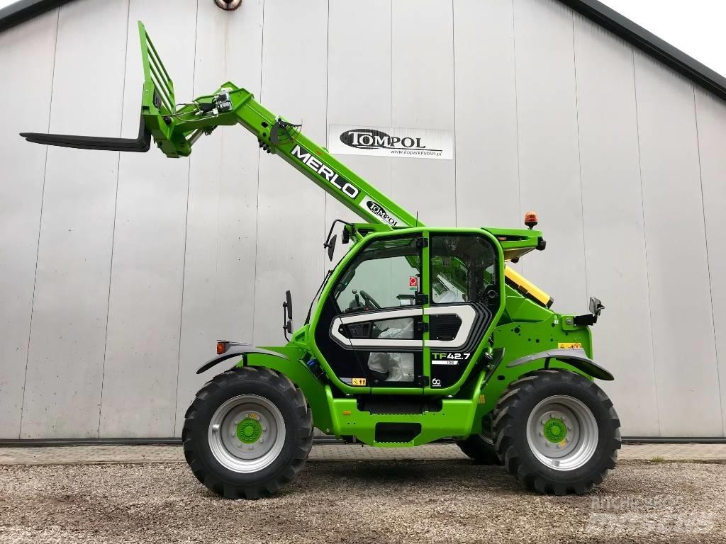 Merlo TF42.7 - 136 テレスコーピックハンドラー