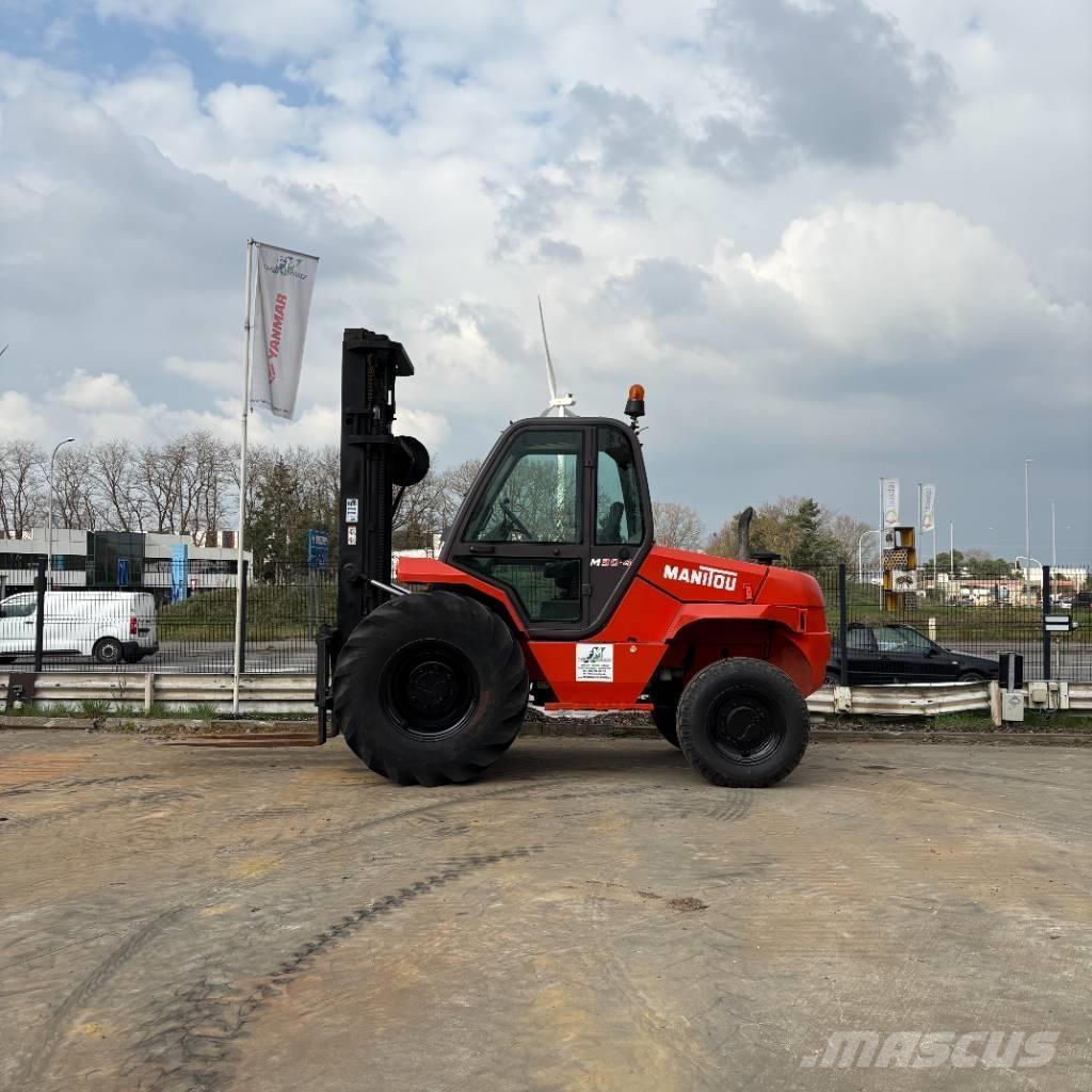 Manitou M 30.4 ラフターテレントラック