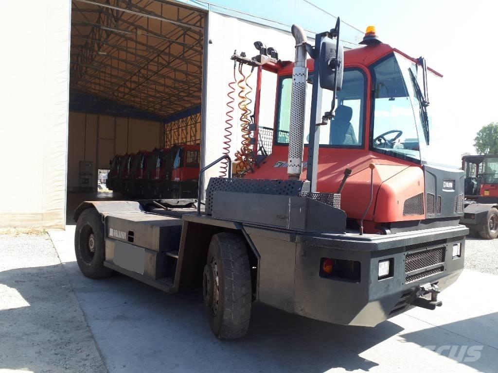 Kalmar TR618i ターミナルトラクター