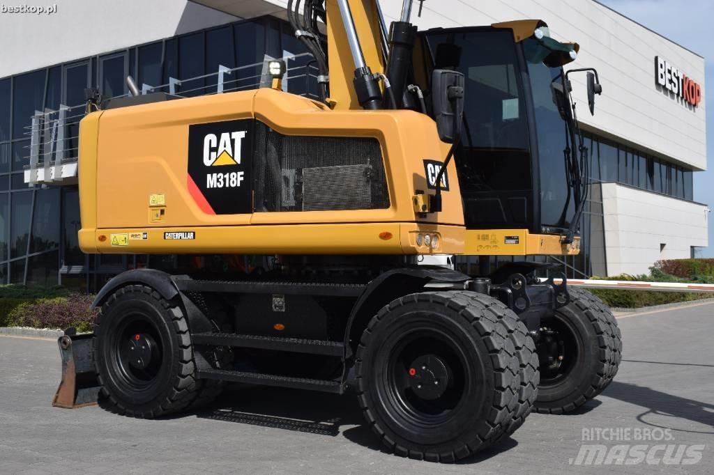 CAT M 318 F ホイール式油圧ショベル（パワーショベル・ユンボ・バックホー）