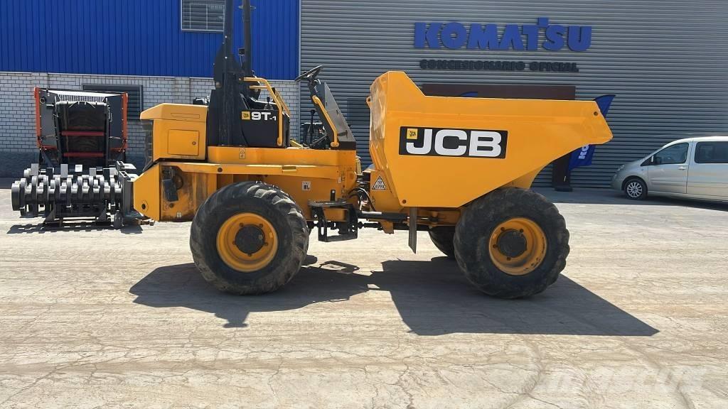 JCB 9TFT サイト　ダンプ