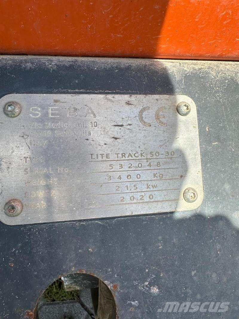  LiteTrack 50-30 自走式クラッシャー