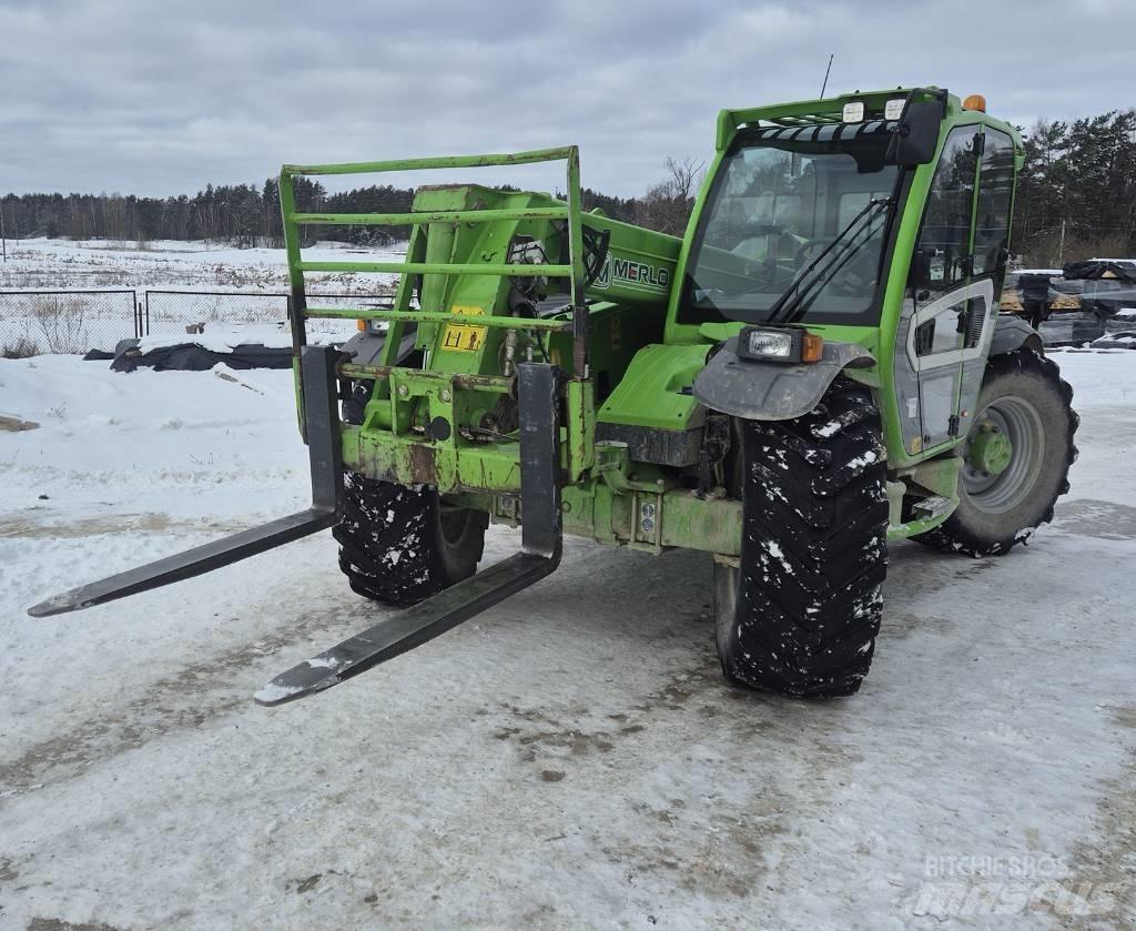 Merlo TF  35.7-140 農業用テレハンドラー