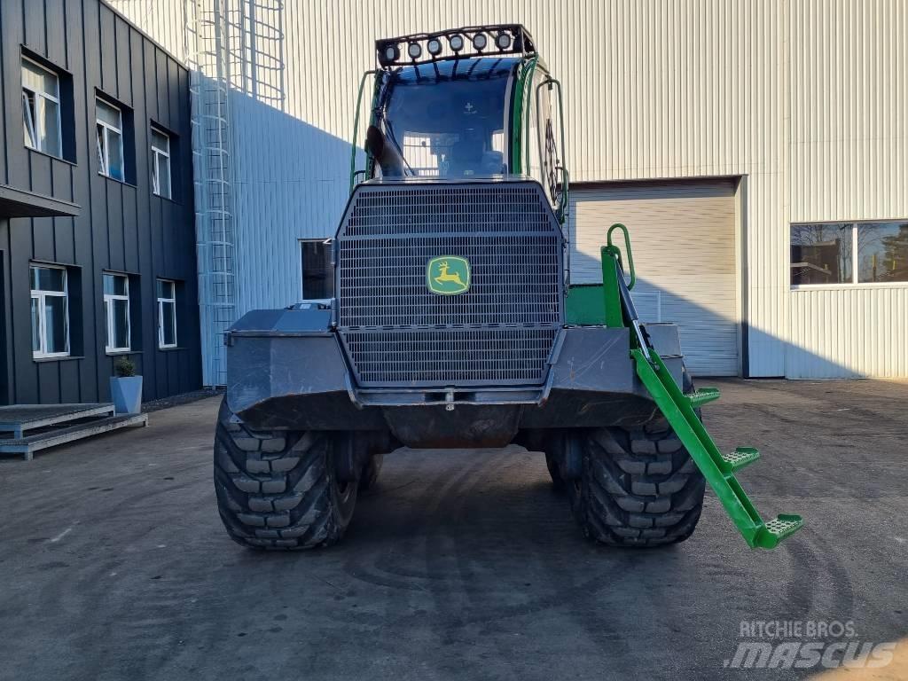 John Deere 1010 G フォワーダー
