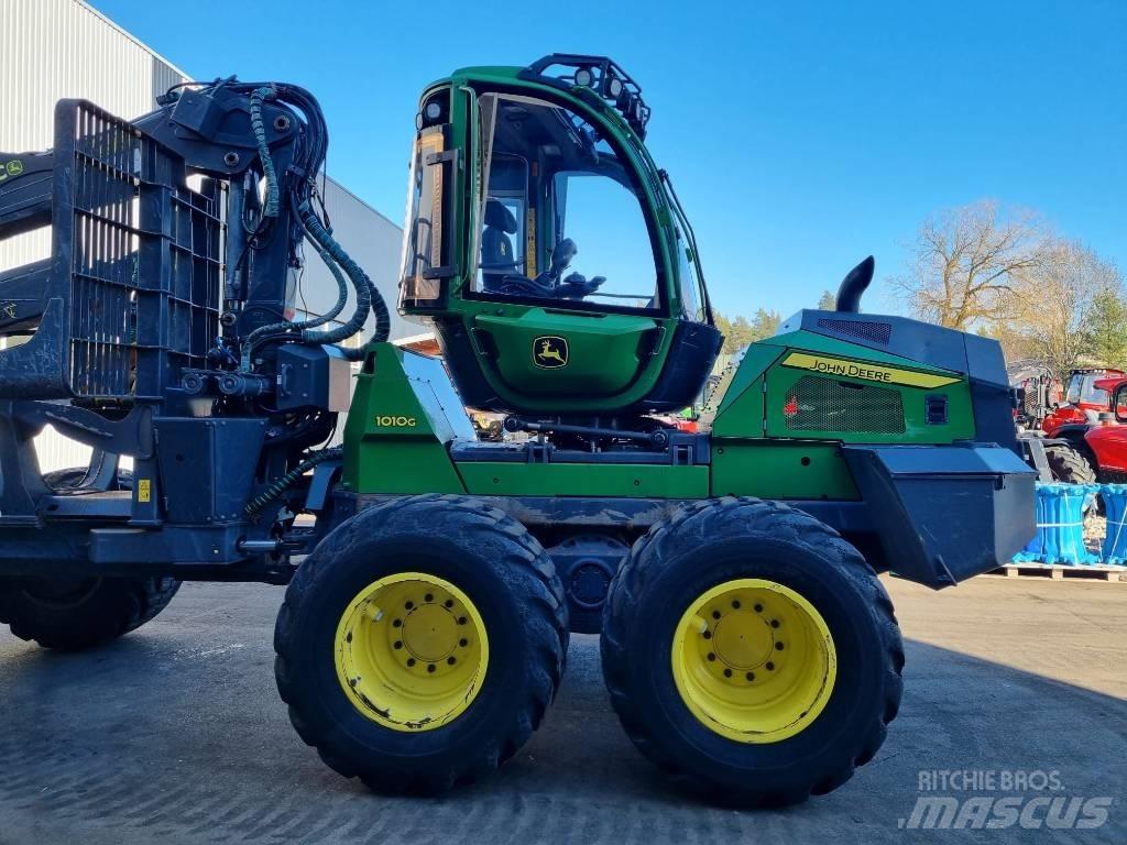 John Deere 1010 G フォワーダー