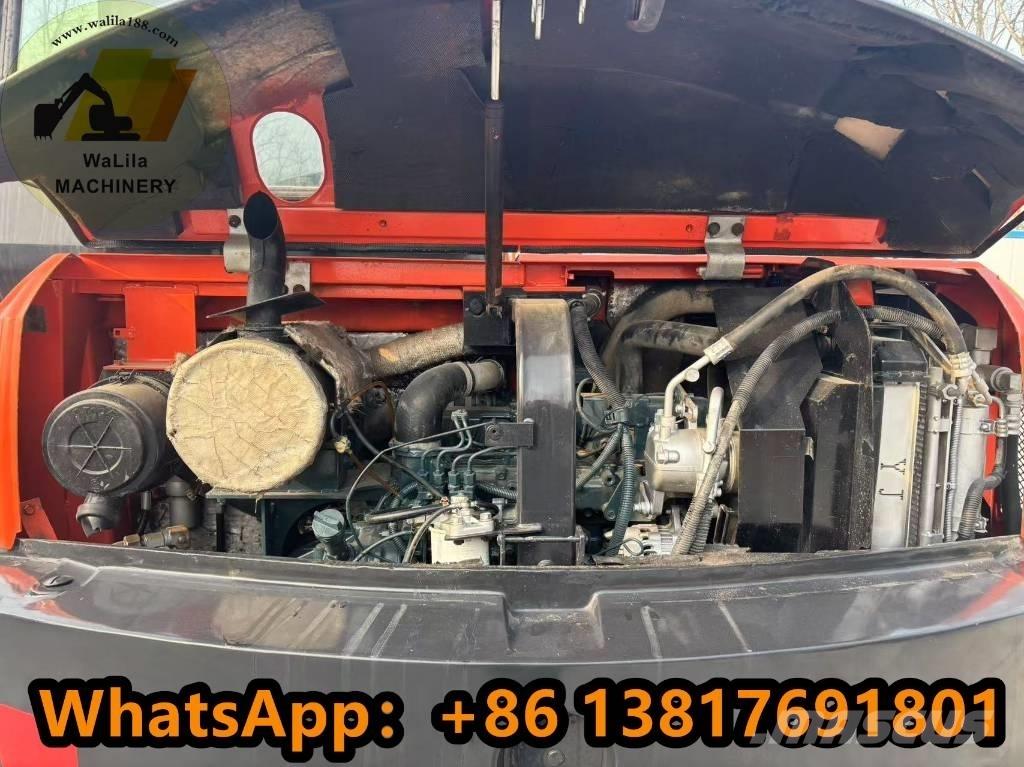 Kubota KX 185 ミニ油圧ショベル 7t以下（ミニユンボ・ミニディガー）