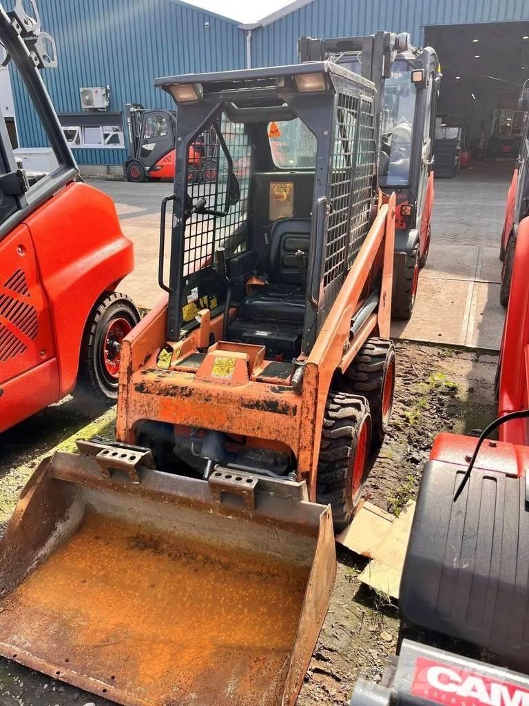 Bobcat S70 スキッドステアローダー