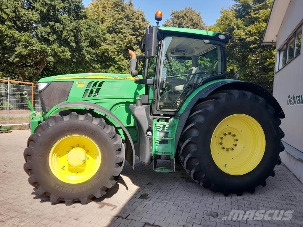 John Deere 6215R トラクター