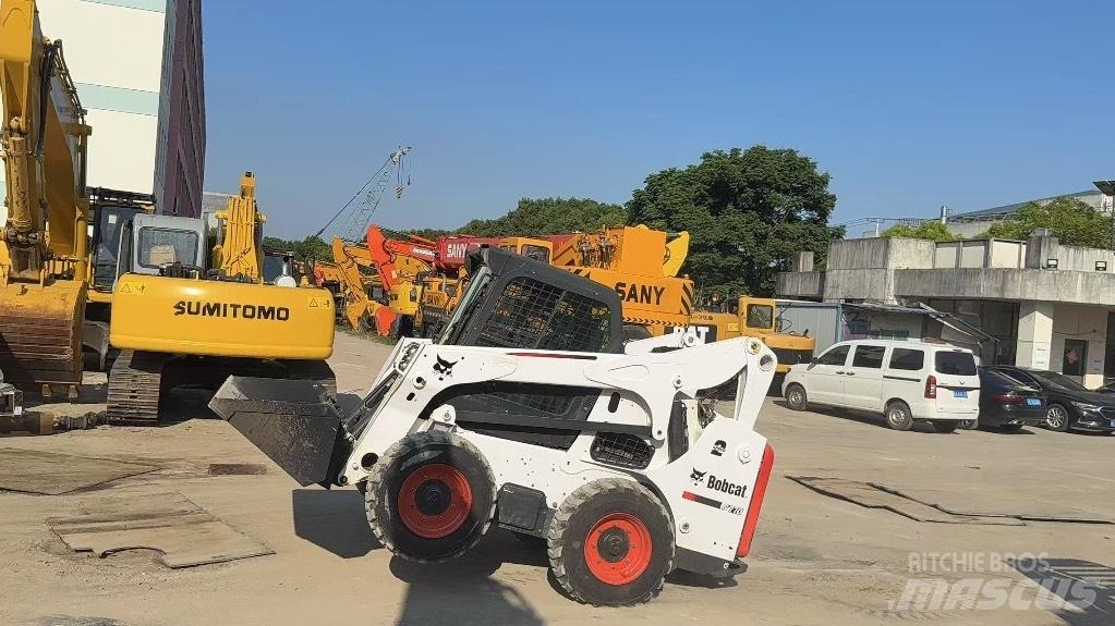 Bobcat S 770 スキッドステアローダー