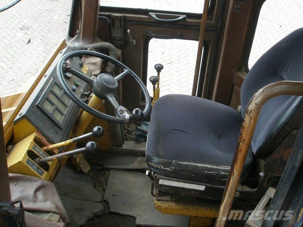 Komatsu W40-2 ホイールローダー・タイヤショベル