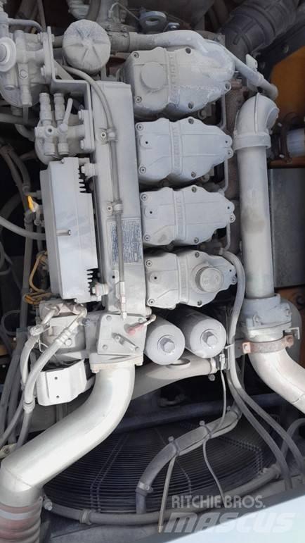 Liebherr R 934 大型油圧ショベル12t以上（パワーショベル・ユンボ）