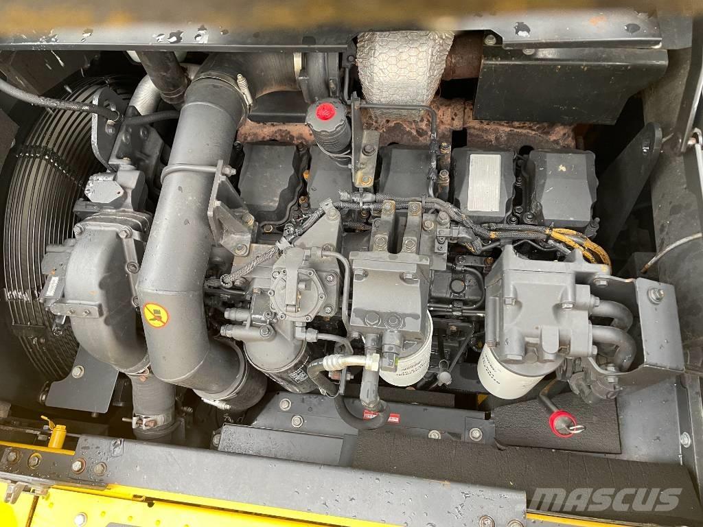 Komatsu PC 400-8 大型油圧ショベル12t以上（パワーショベル・ユンボ）