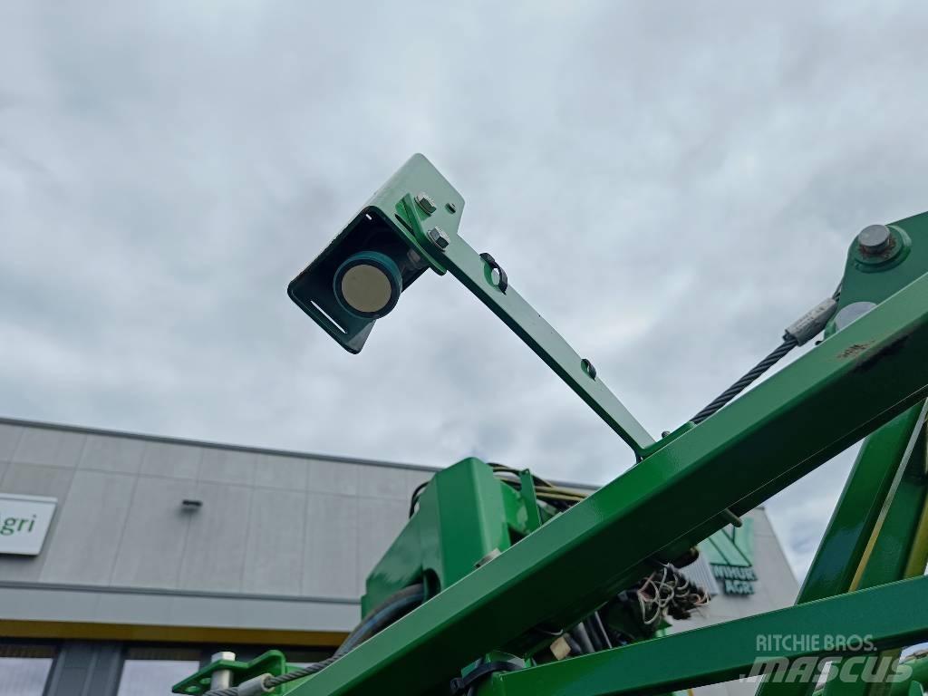 John Deere R 962 i 牽引型スプレイヤー