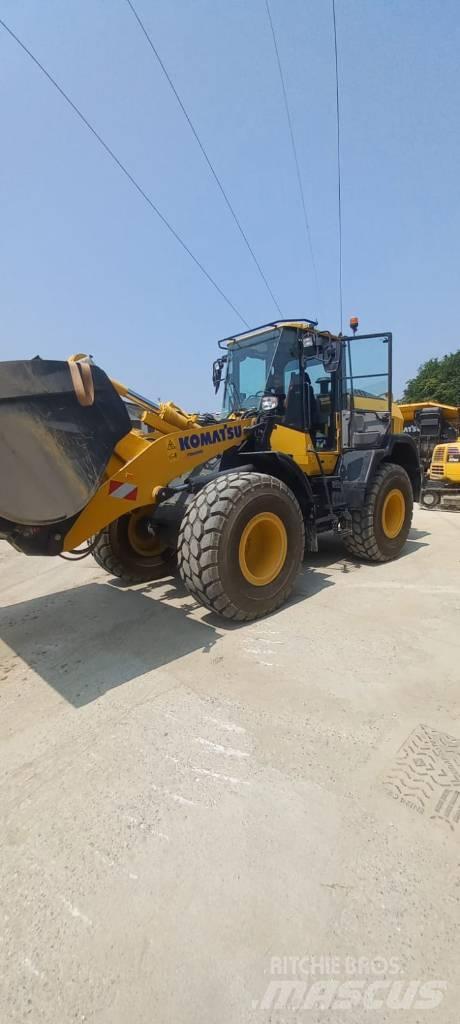 Komatsu WA270-8 ホイールローダー・タイヤショベル