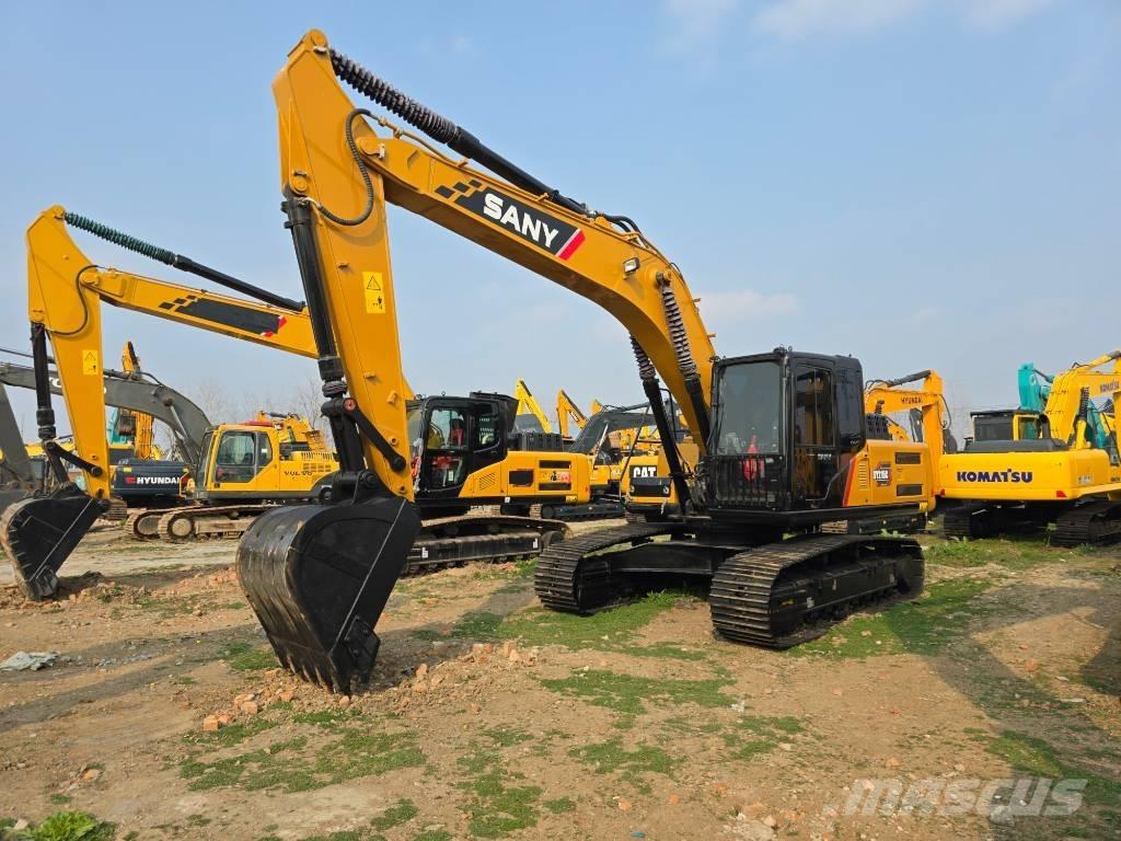 Sany SY215C 大型油圧ショベル12t以上（パワーショベル・ユンボ）