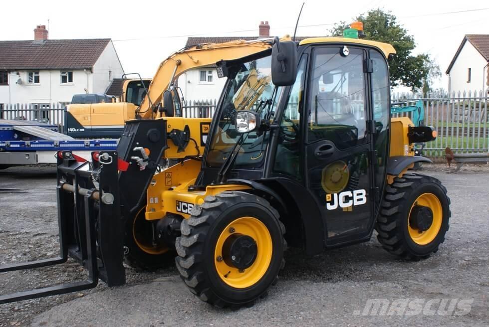 JCB 514-40 CON テレスコーピックハンドラー