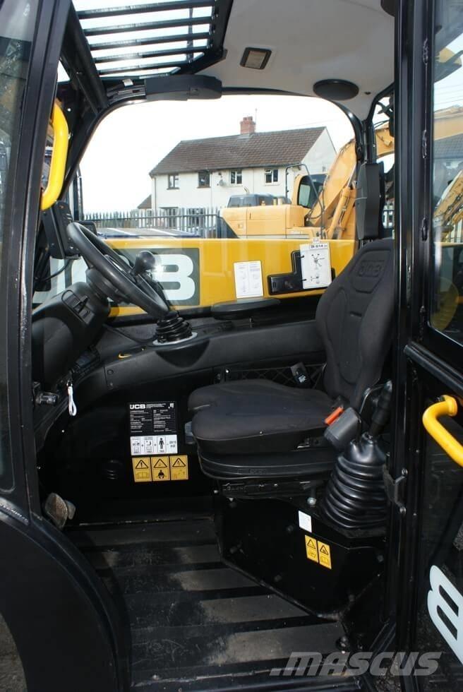 JCB 514-40 CON テレスコーピックハンドラー