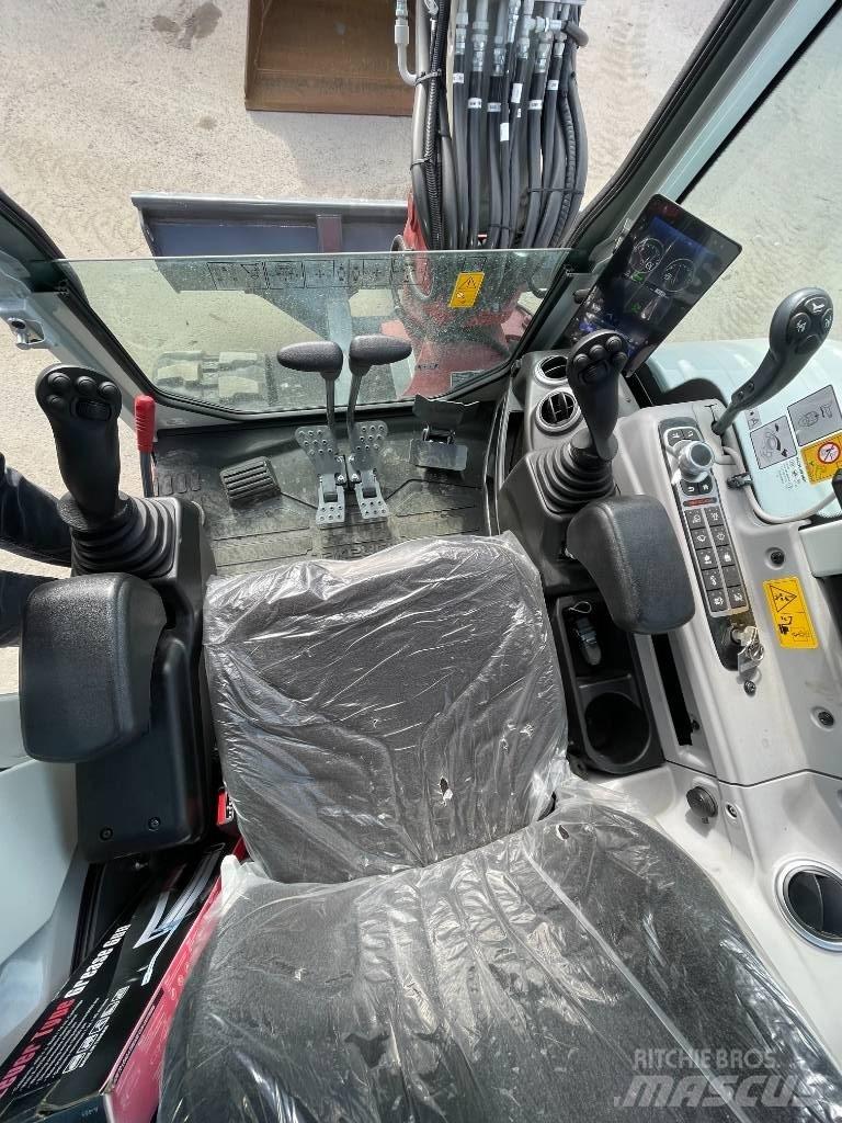 Takeuchi TB 350 R ミニ油圧ショベル 7t以下（ミニユンボ・ミニディガー）