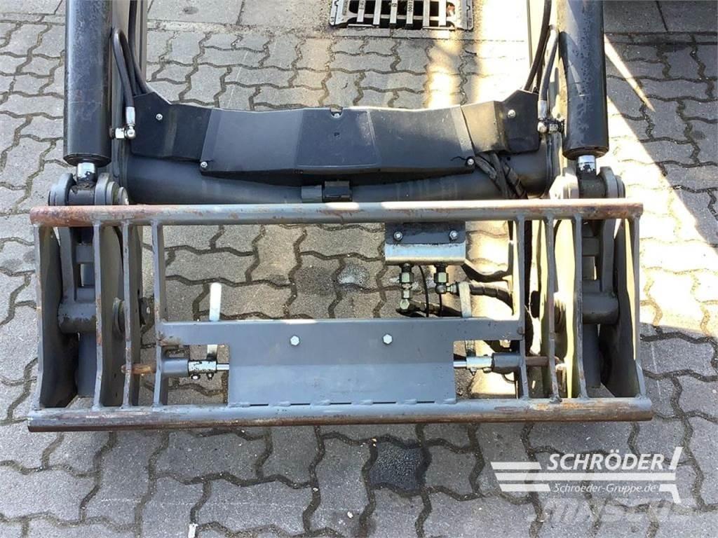 Ålö Q 65 フロントローダーとディガー