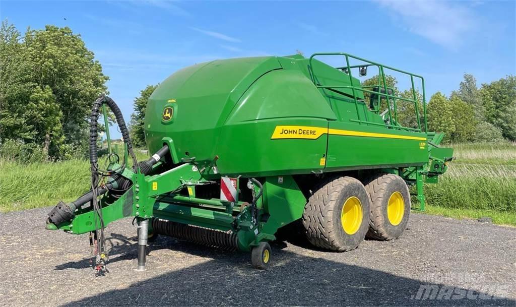 John Deere L624 スクエアベーラー