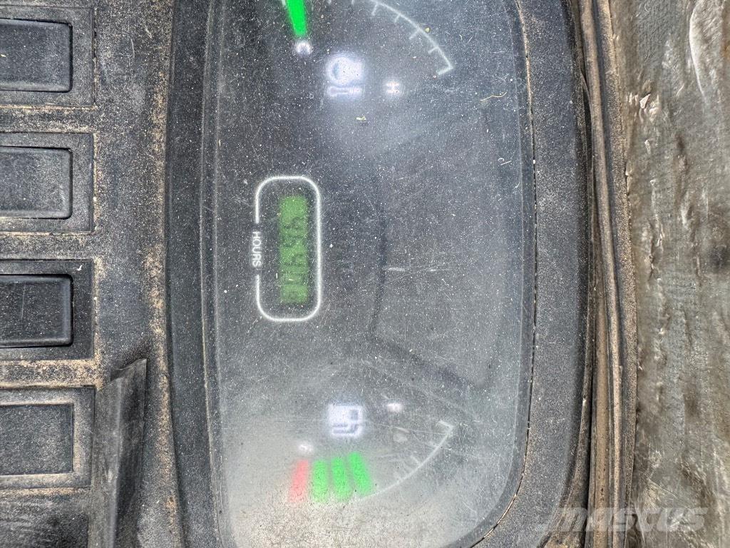 Hyundai ROBEx 27-9 ミニ油圧ショベル 7t以下（ミニユンボ・ミニディガー）