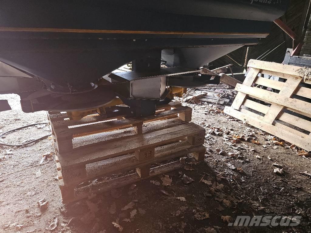 Bogballe M2 ミネラル散布機