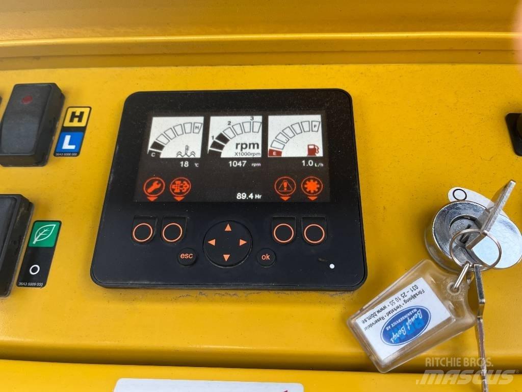 Canycom S 300 キャリアダンプ