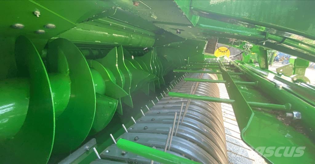 John Deere V461M ラウンドベーラー
