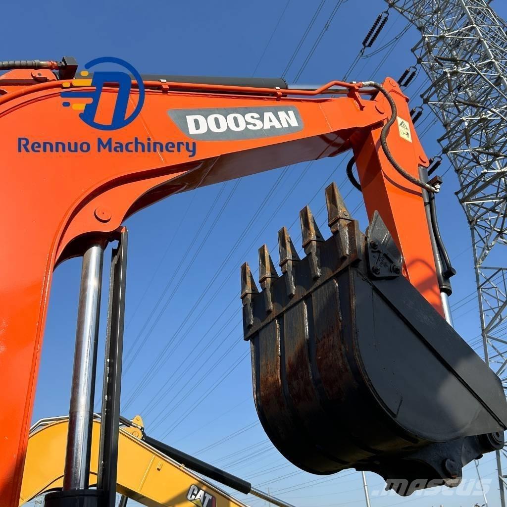 Doosan DX 60 大型油圧ショベル12t以上（パワーショベル・ユンボ）