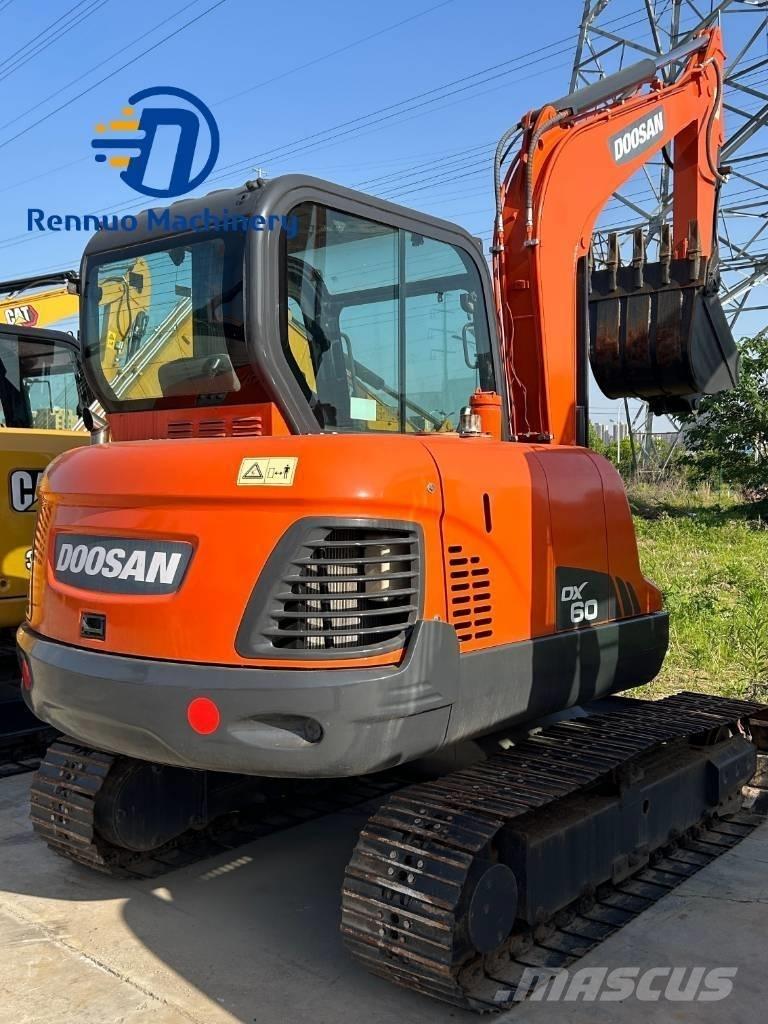 Doosan DX 60 大型油圧ショベル12t以上（パワーショベル・ユンボ）