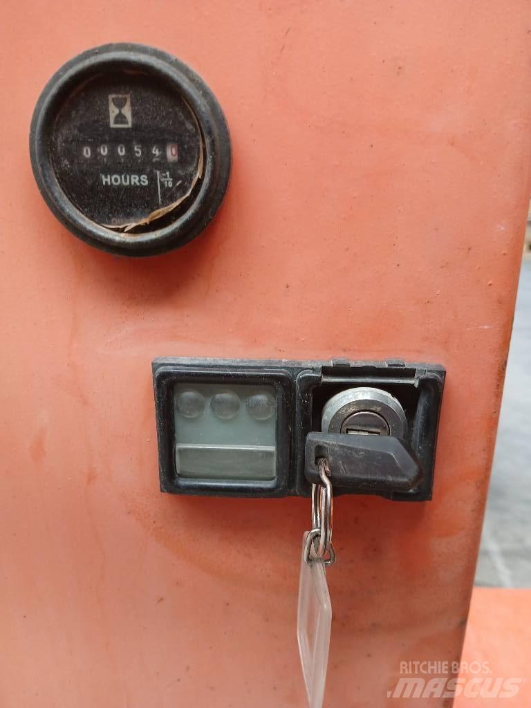 Bernards RCD 1600 サイト　ダンプ