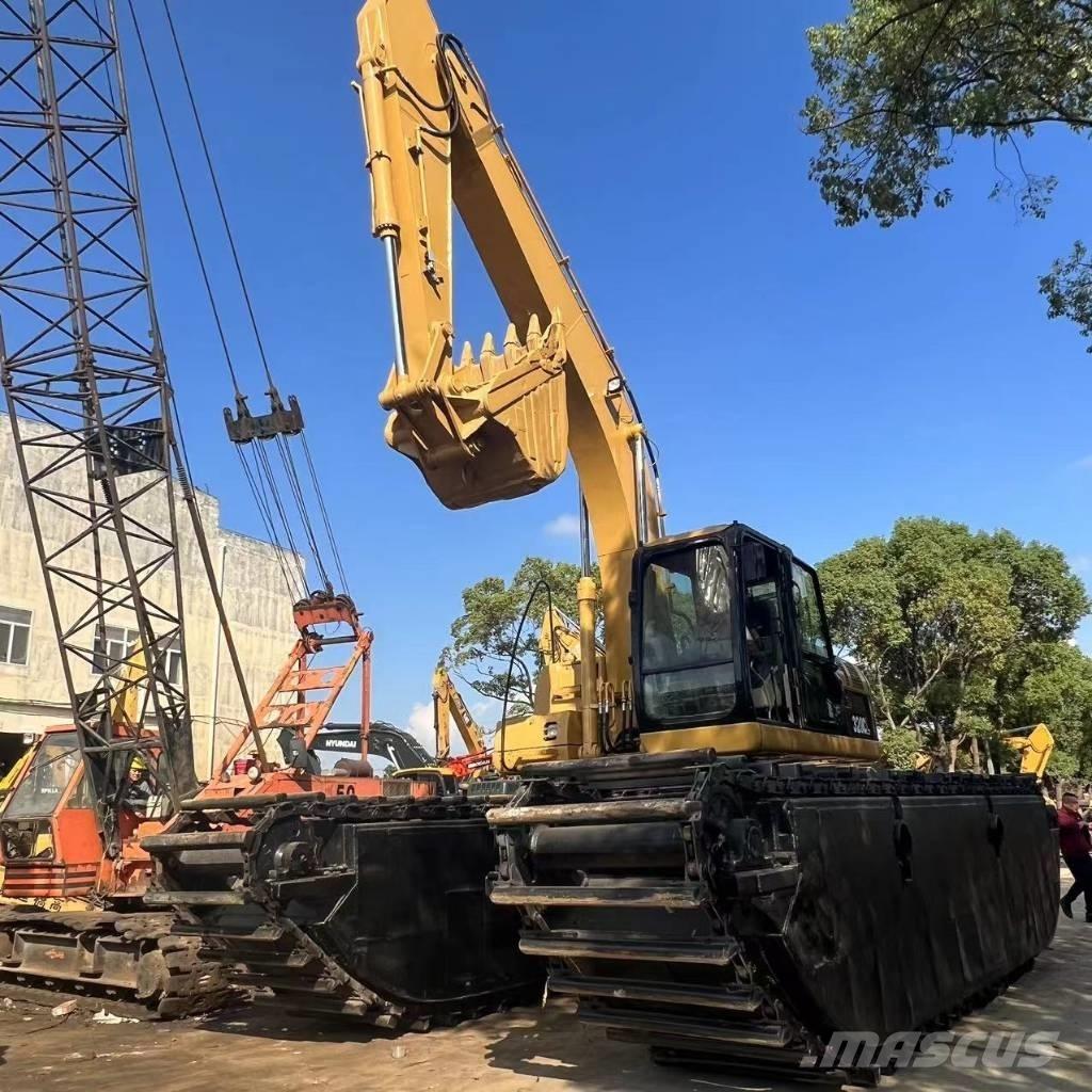 CAT 320 C 水陸両用油圧ショベル、ユンボ