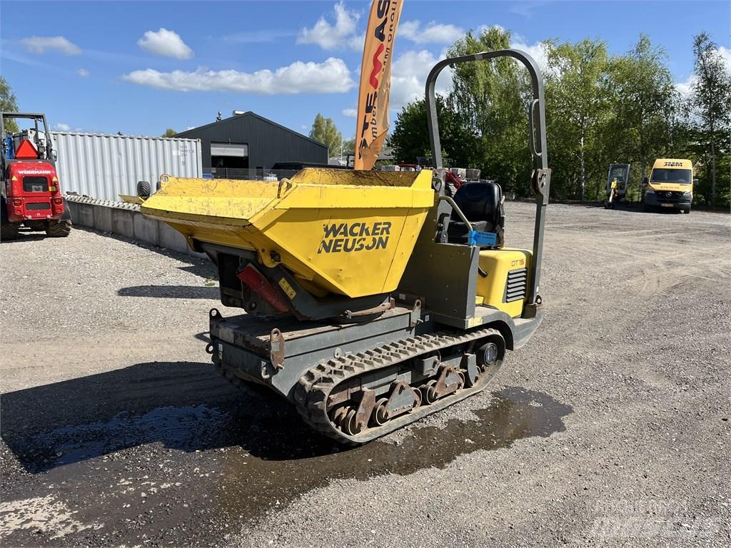 Wacker Neuson DT 15 サイト　ダンプ