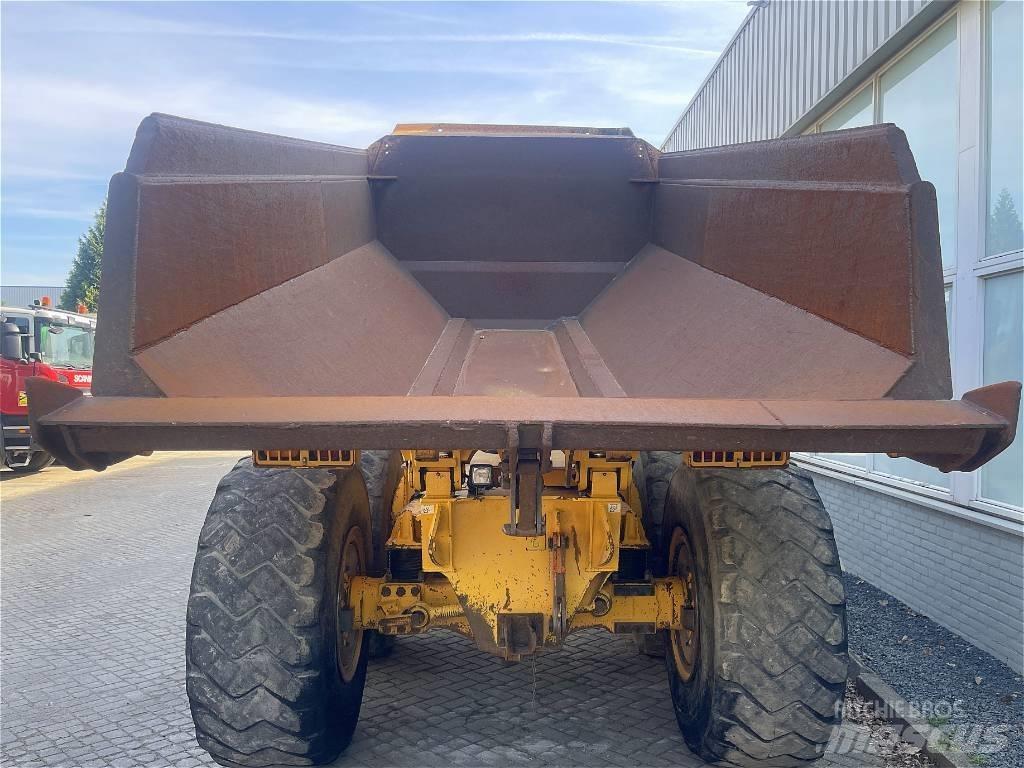 Volvo A25E アーティキュレート式ダンプトラック