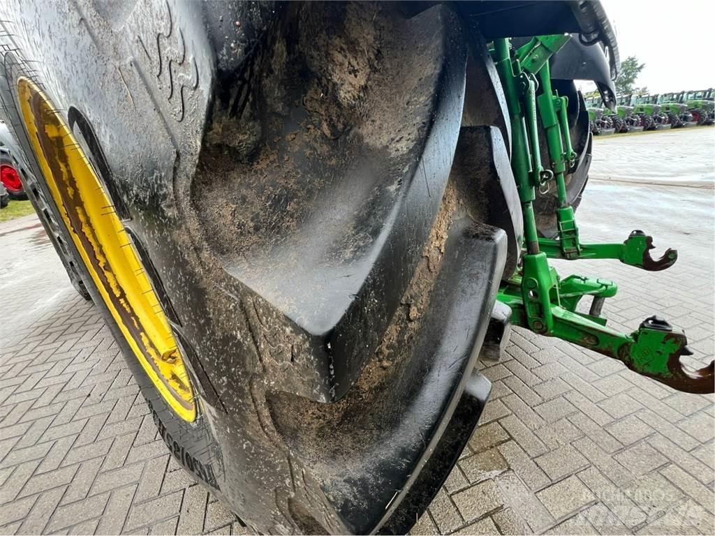 John Deere 7290R トラクター