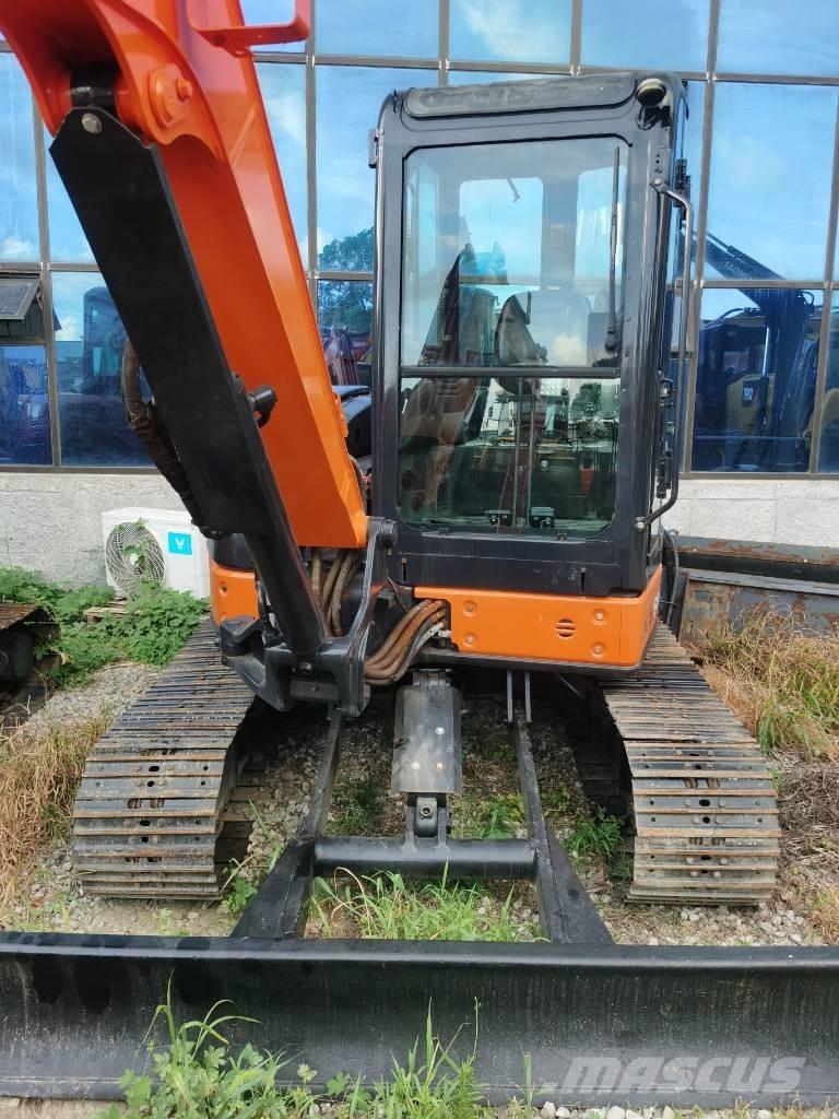 Hitachi ZX 50 U ミニ油圧ショベル 7t以下（ミニユンボ・ミニディガー）