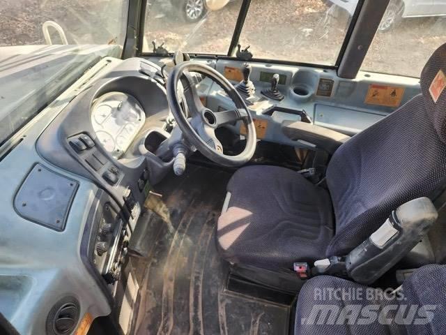 Terex TA 300 アーティキュレート式ダンプトラック