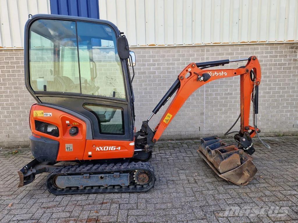 Kubota KX016-4 ミニ油圧ショベル 7t以下（ミニユンボ・ミニディガー）