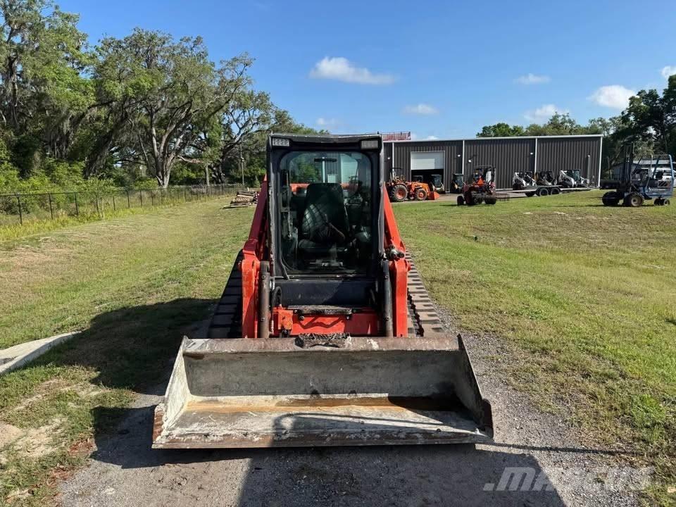 Kubota SVL 97-2 スキッドステアローダー