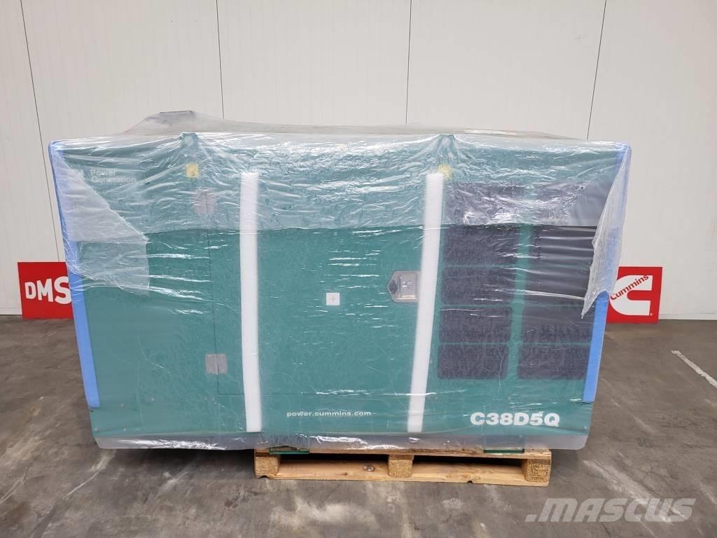 Cummins C38D5Q ディーゼル発電機