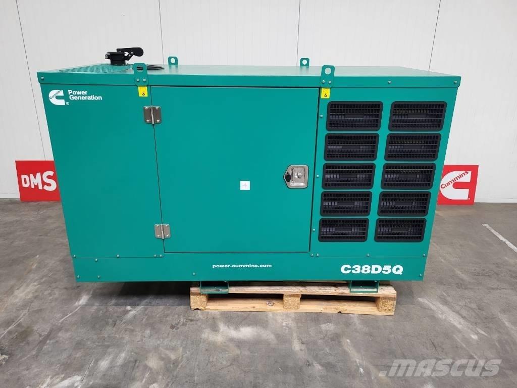 Cummins C38D5Q ディーゼル発電機